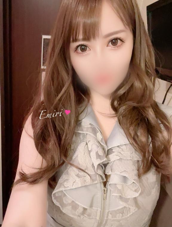 えみり