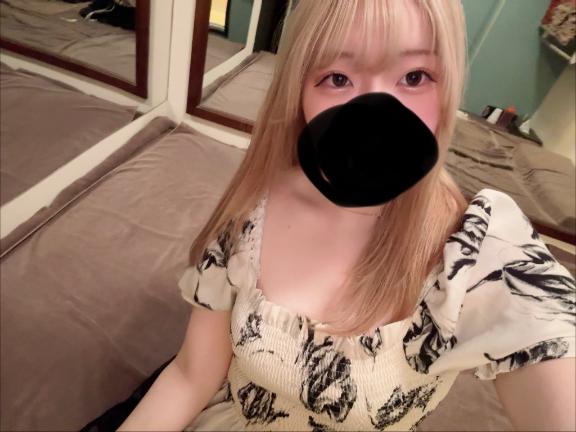 明日11時〜15時まで出勤します❣️