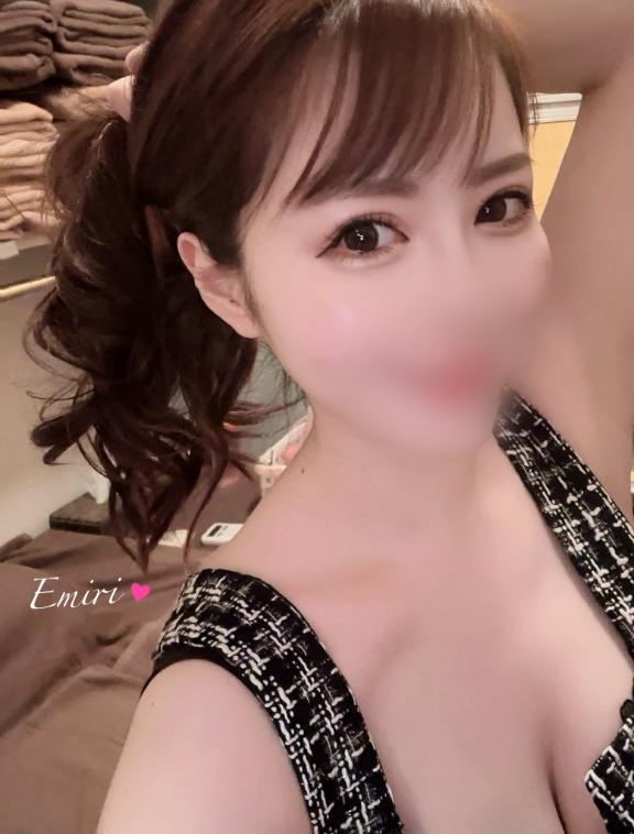 えみり
